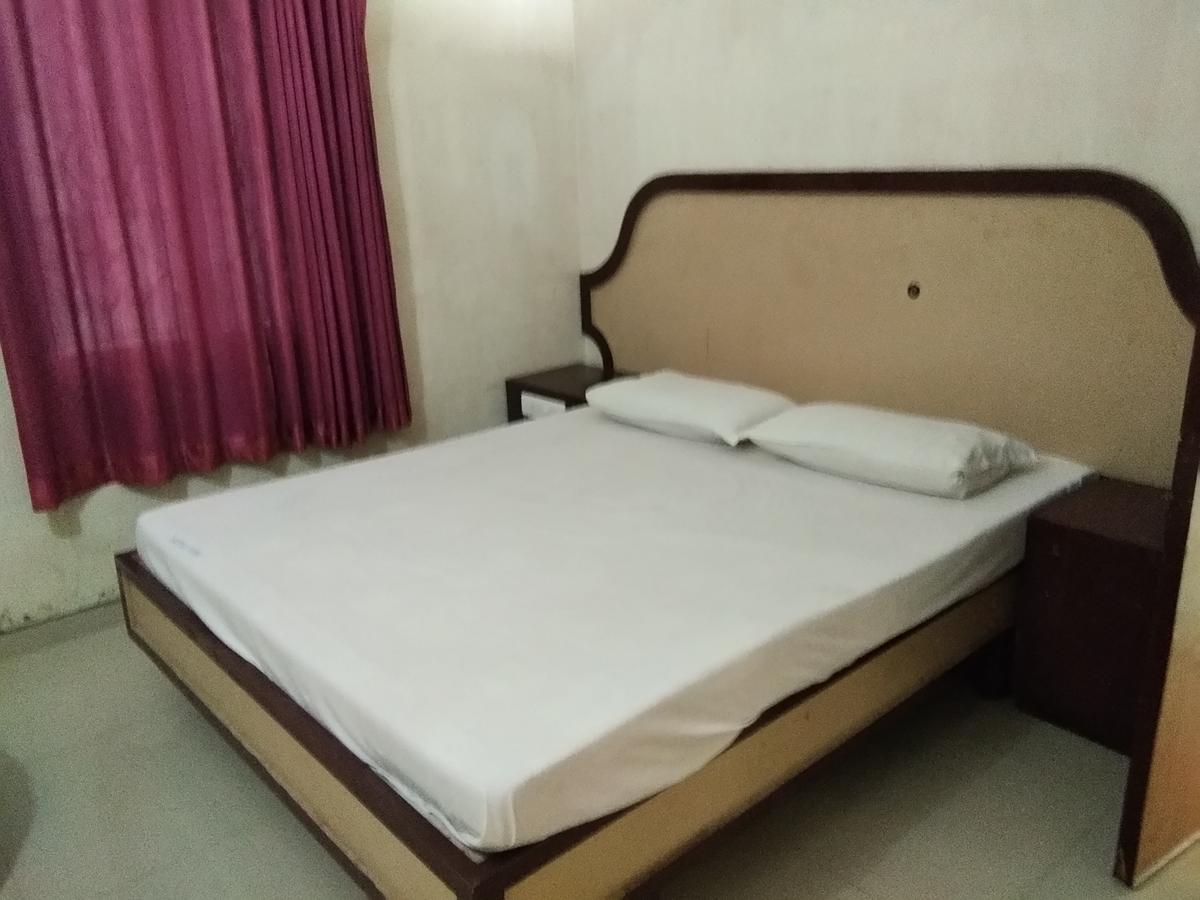 Hotel John Komoryn Zewnętrze zdjęcie