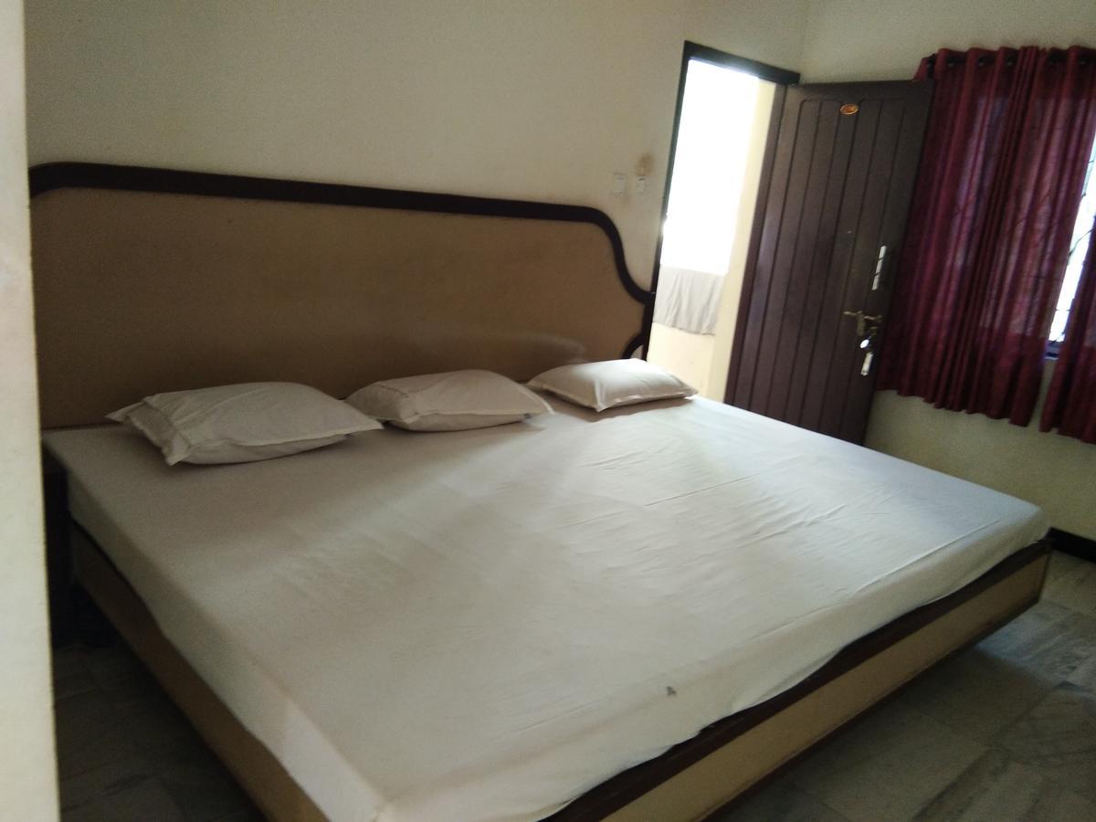 Hotel John Komoryn Zewnętrze zdjęcie