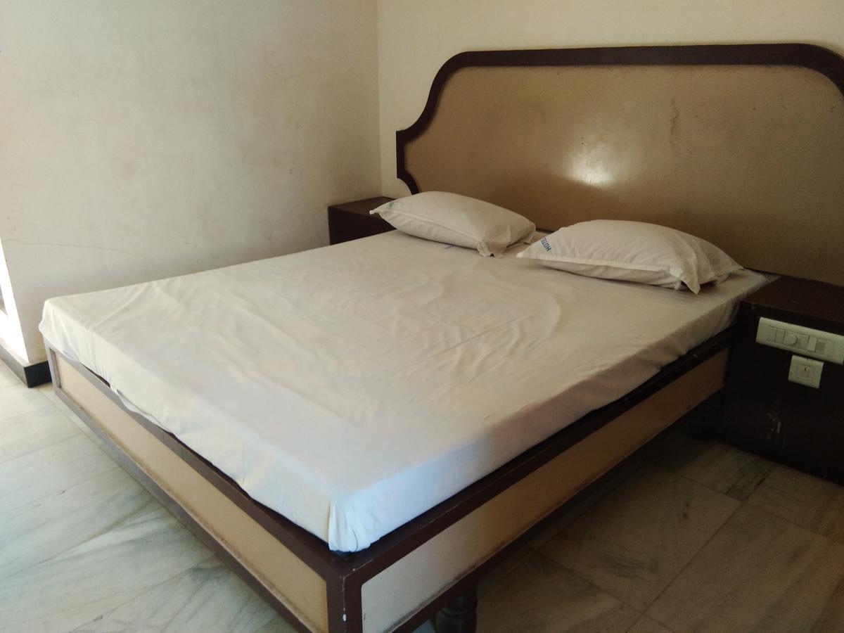 Hotel John Komoryn Zewnętrze zdjęcie
